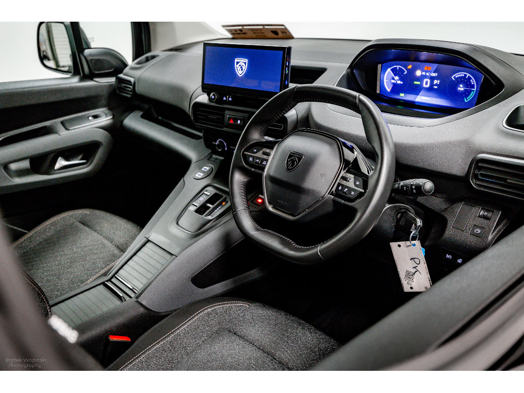 2025 Peugeot Rifter