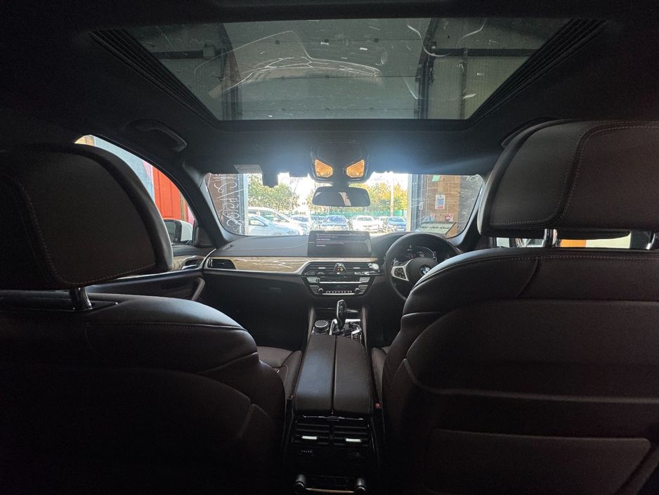 2021 BMW 5 Series