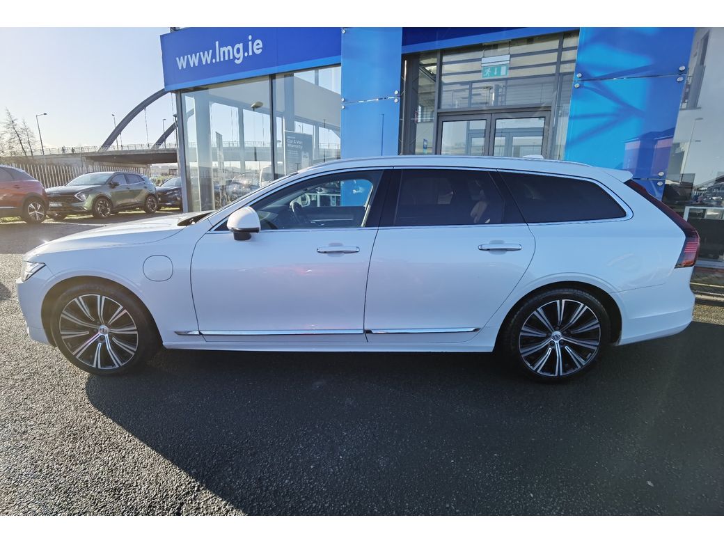 2021 Volvo V90