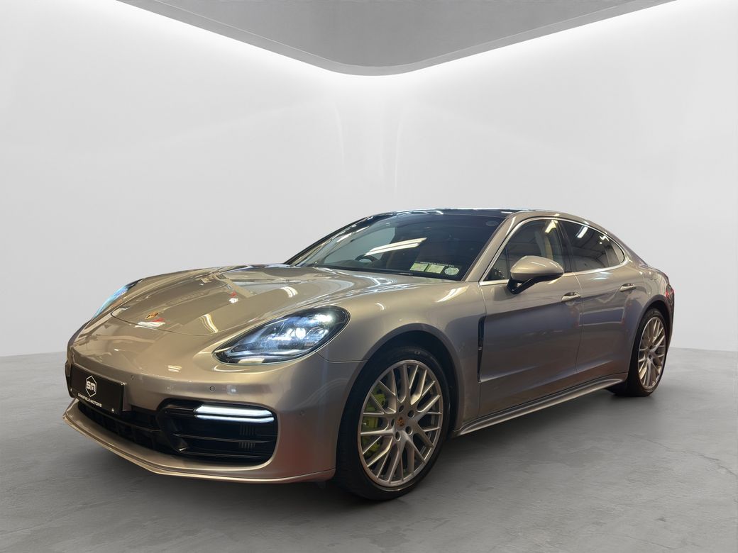 2018 Porsche Panamera