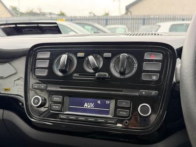 2015 Volkswagen up!