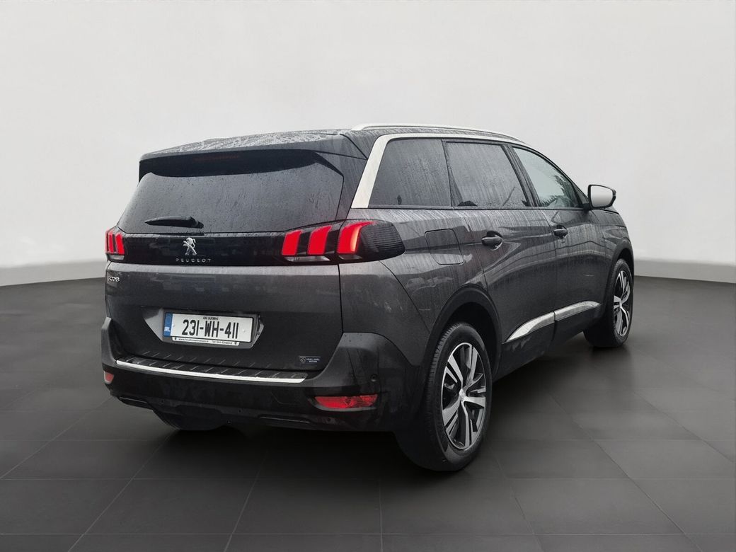 2023 Peugeot 5008