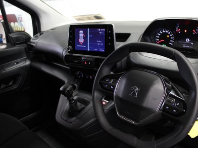 2023 Peugeot Partner