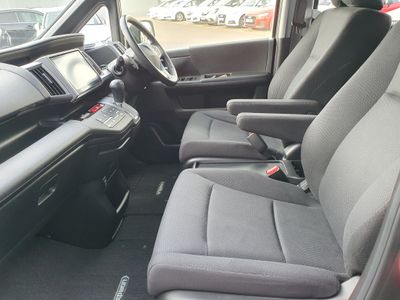 2015 Honda Stepwagon