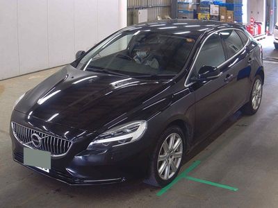2016 Volvo V40