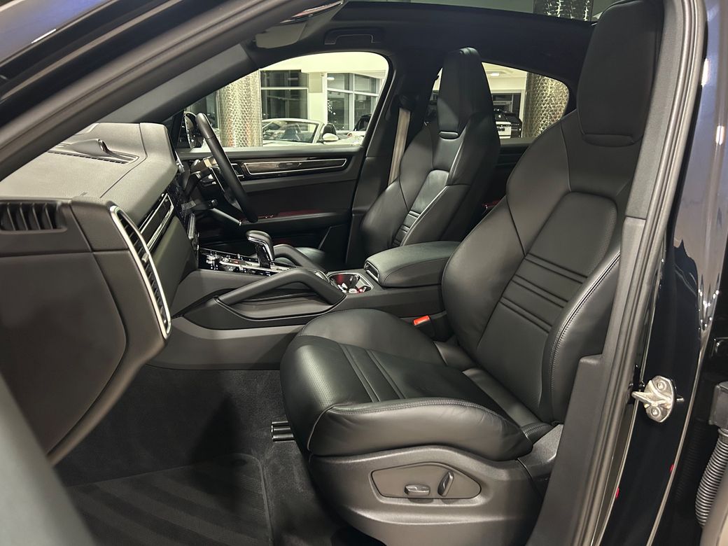 2023 Porsche Cayenne