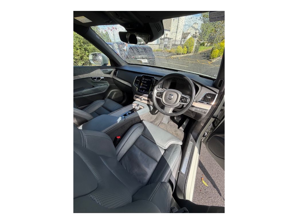 2022 Volvo XC90