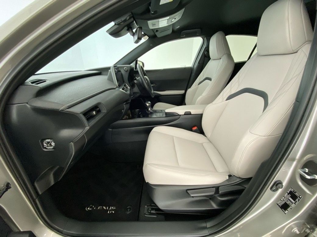 2023 Lexus UX 250H