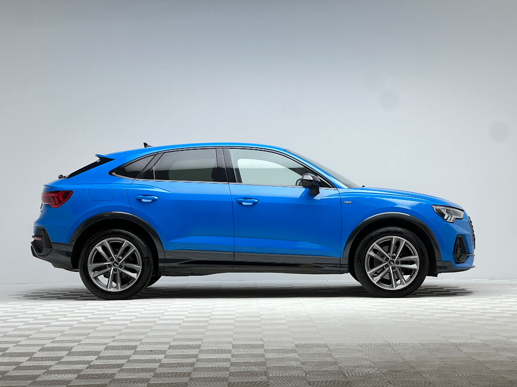 2022 Audi Q3