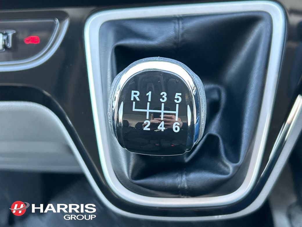 2025 White Maxus Deliver 9