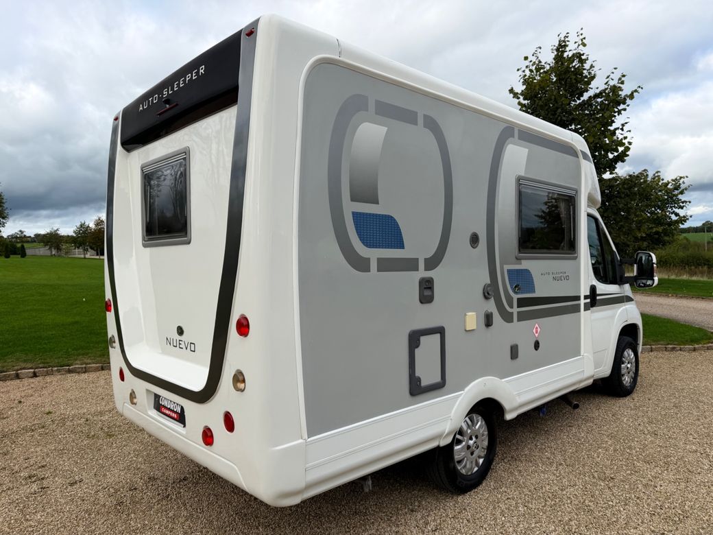 2015 AUTOSLEEPERS NUEVO LOW PROFILE R.H.D MANUAL