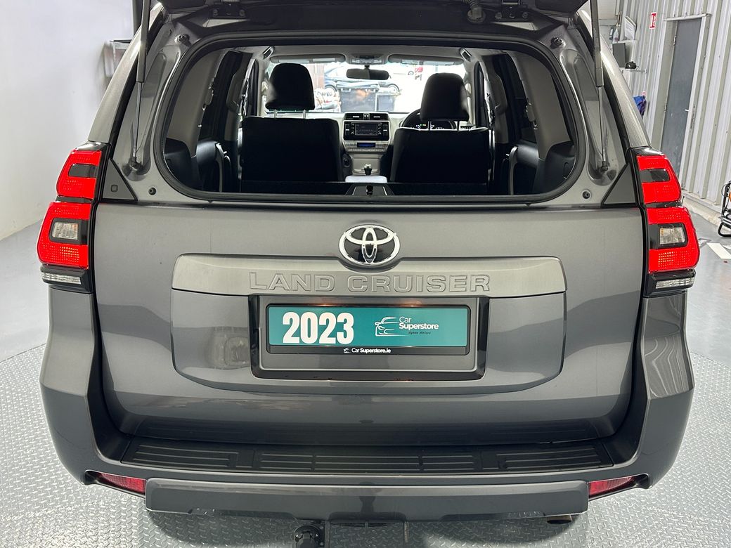 2023 Toyota Landcruiser