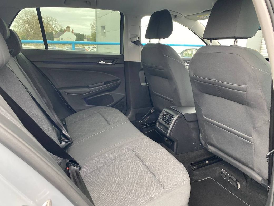 2023 Volkswagen Golf