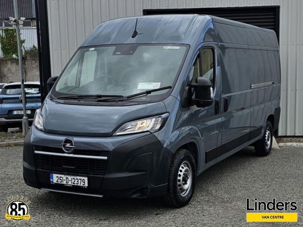 2025 Opel Movano