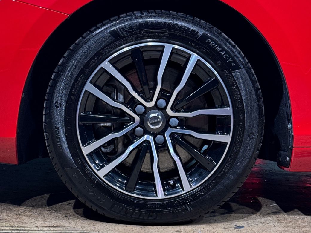 2018 Volvo V40