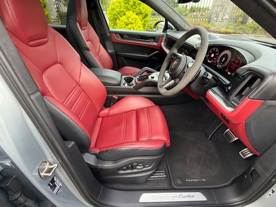 2024 Porsche Cayenne