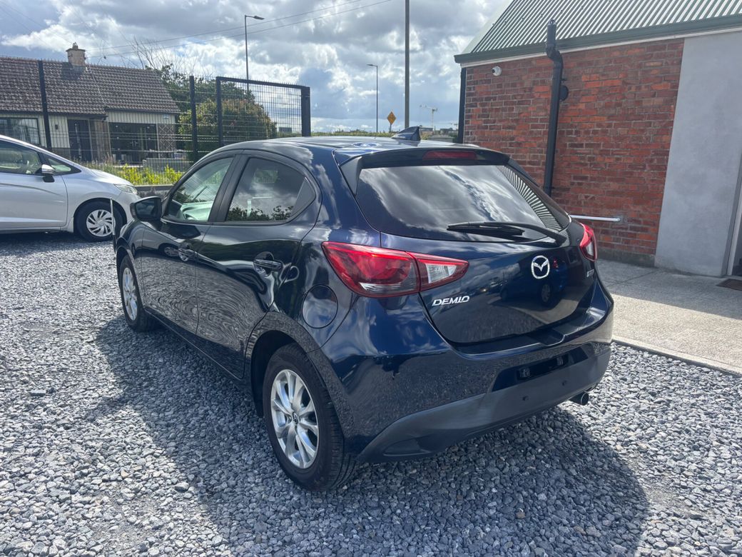 2016 Mazda Demio