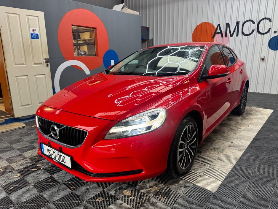 2018 Volvo V40