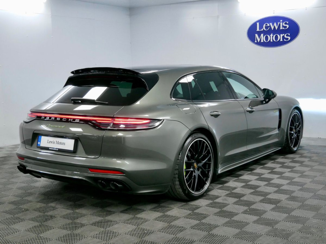 2023 Porsche Panamera