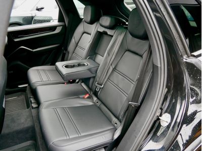 2025 Porsche Cayenne