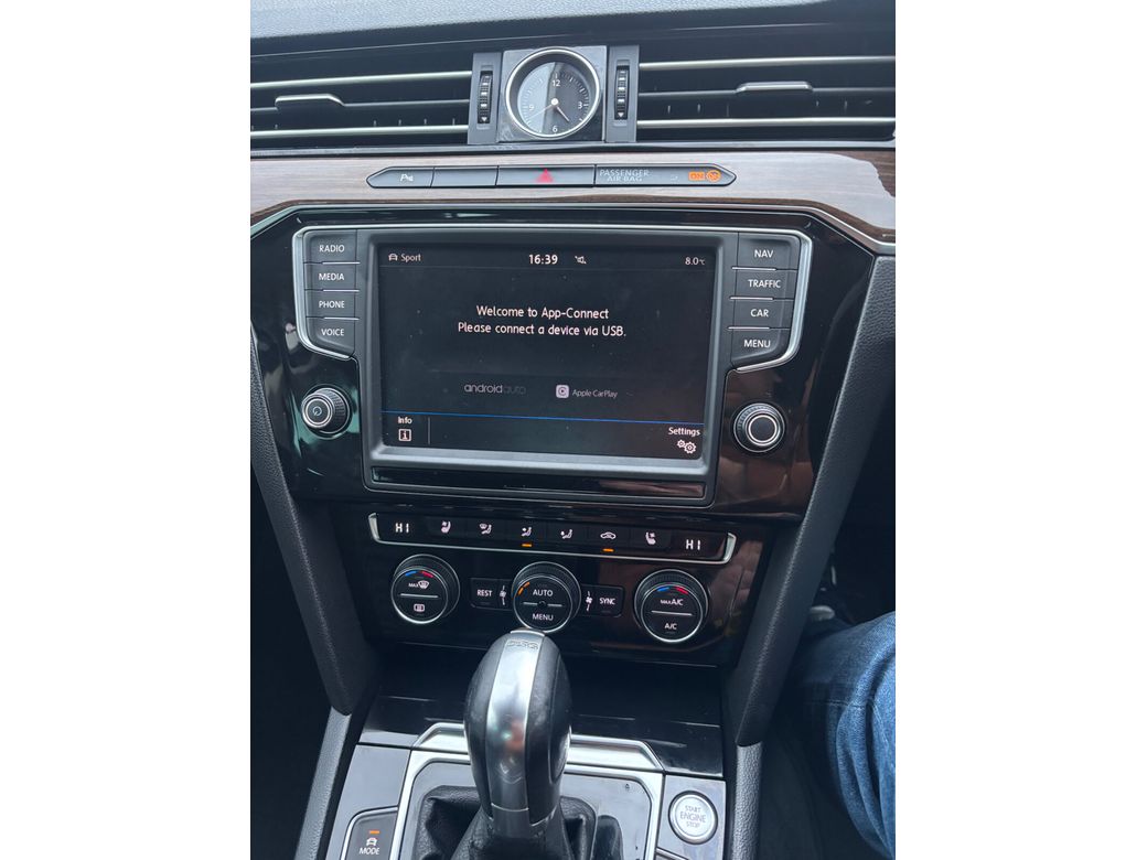 2016 Volkswagen Passat