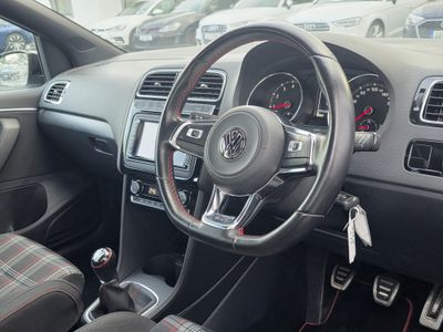 2015 Volkswagen Polo