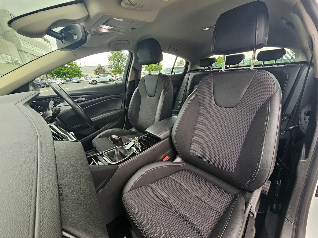 2020 Opel Insignia