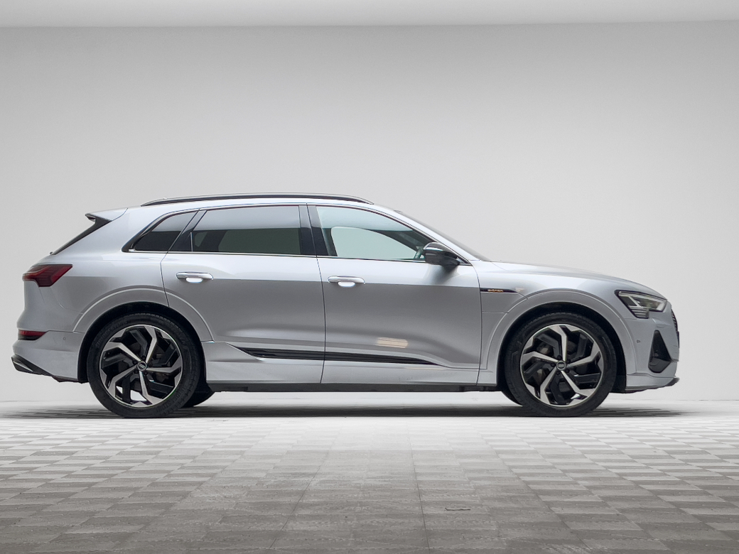 2021 Audi e-tron