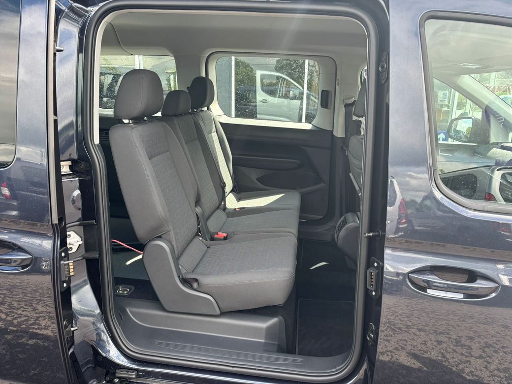2025 Volkswagen Caddy Maxi Life