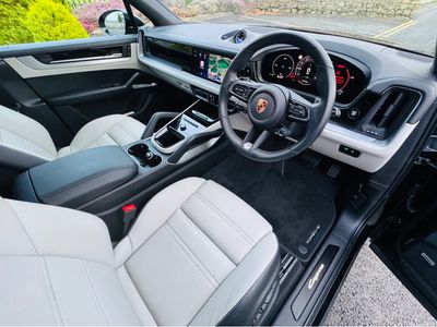 2025 Porsche Cayenne