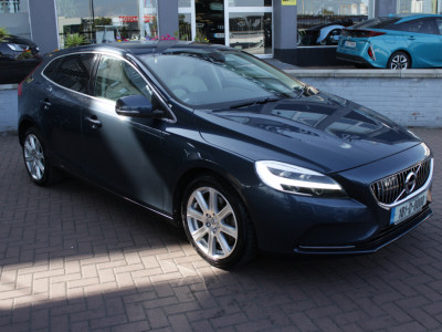 2018 Volvo V40