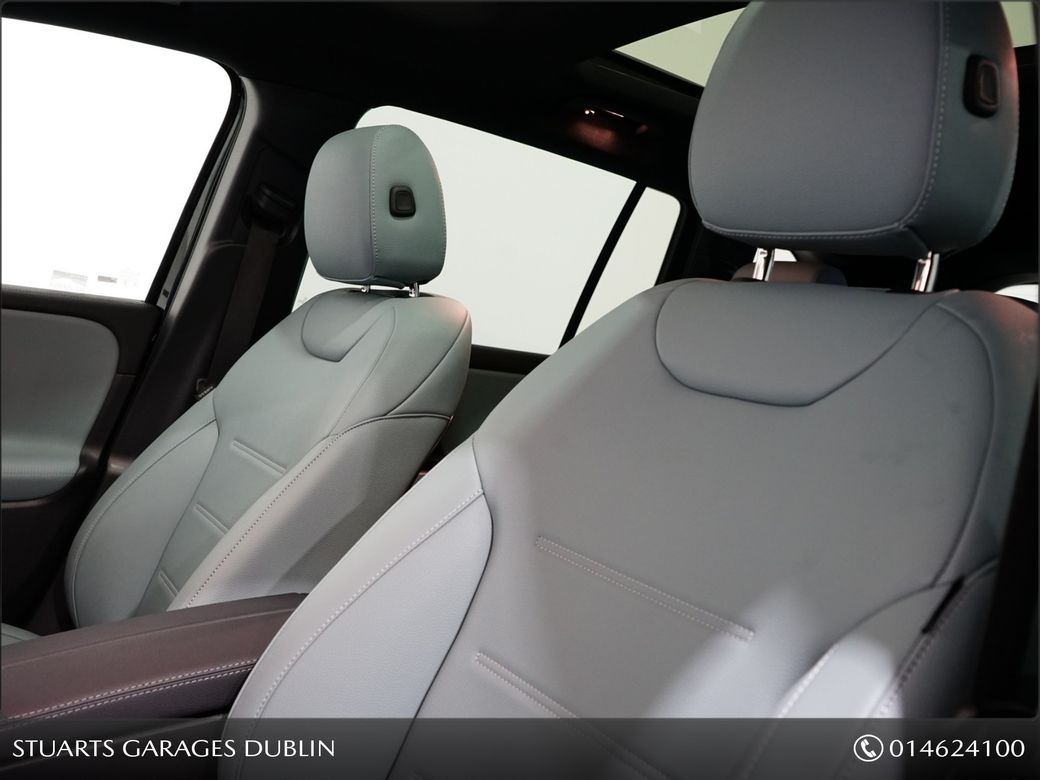 2025 Mercedes-Benz EQB