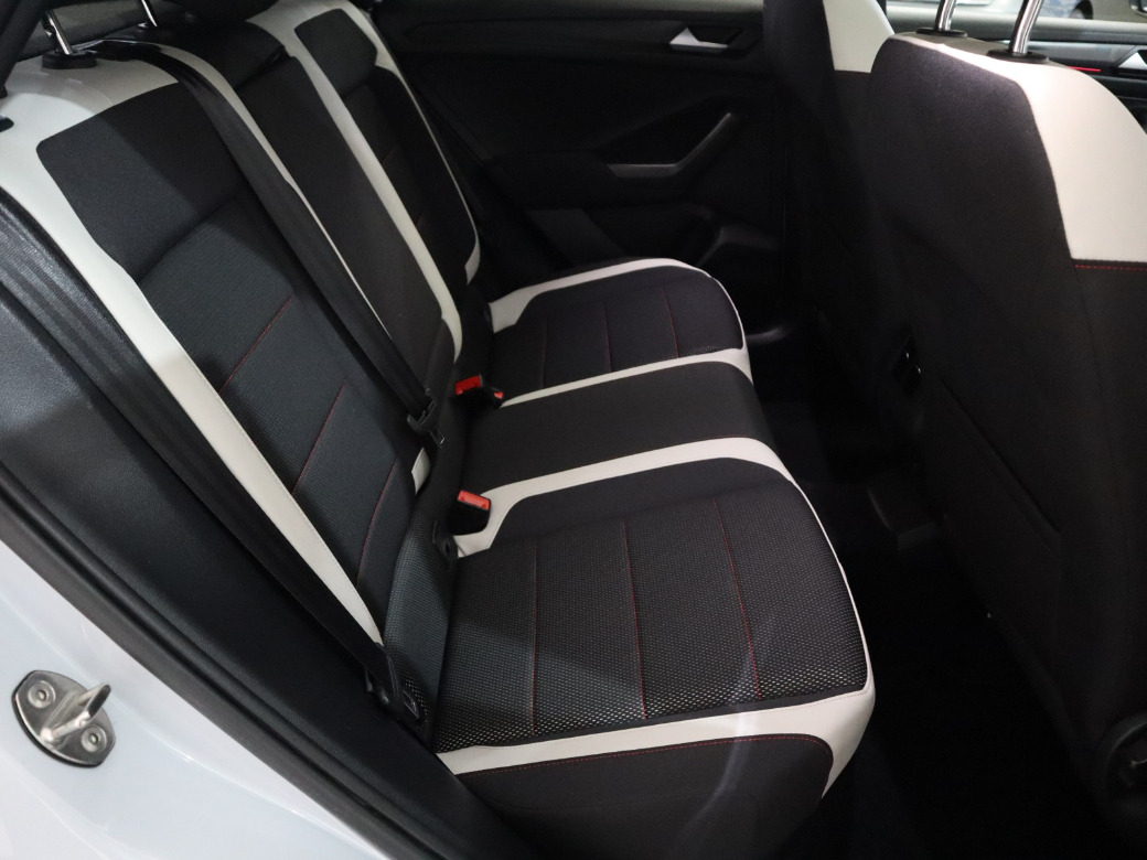 2019 Volkswagen T-Roc