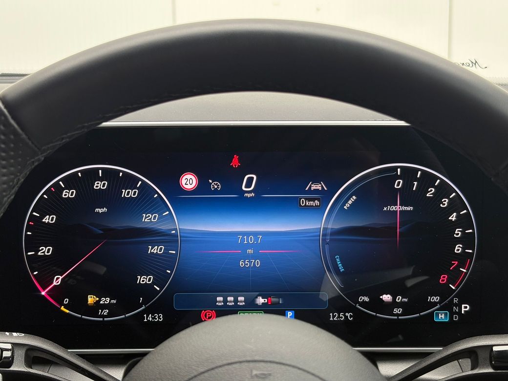 2025 Mercedes-Benz GLC Class