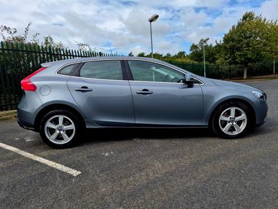 2016 Volvo V40