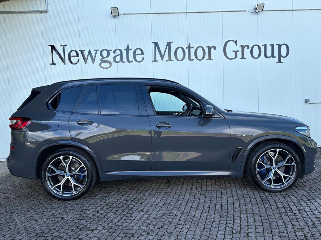 2022 BMW X5