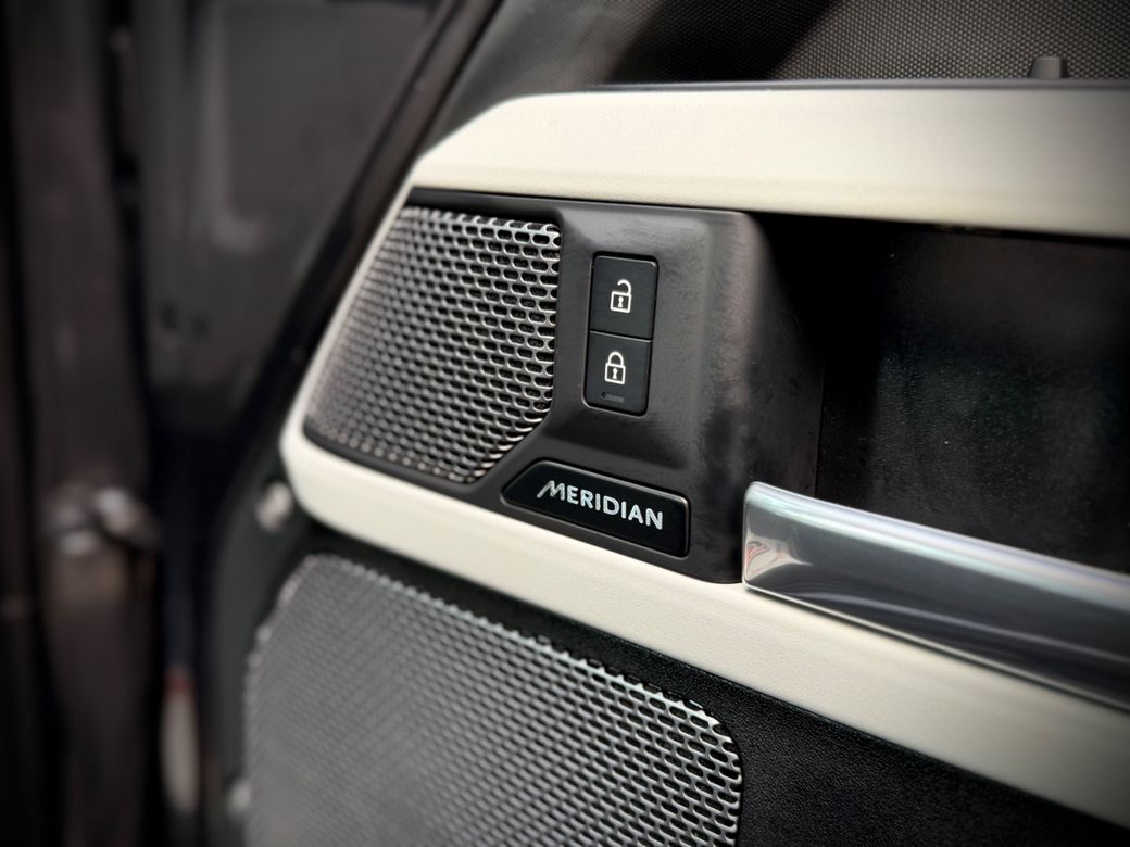 2023 Land Rover Defender