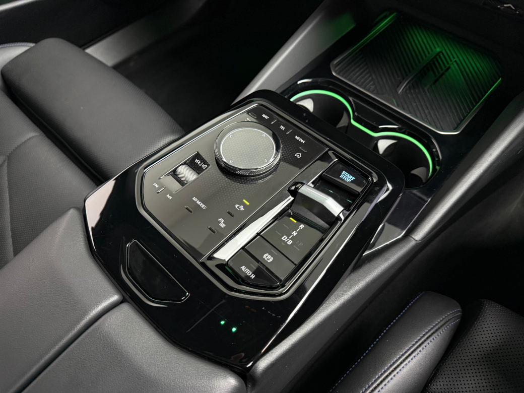 2024 BMW i5