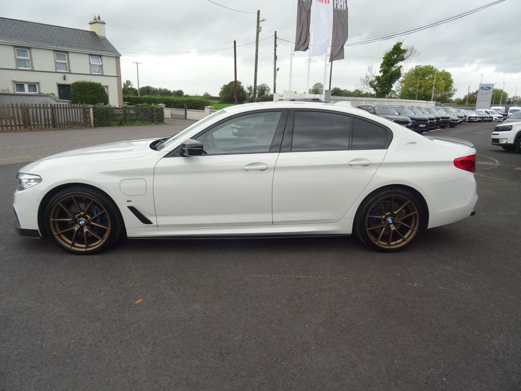 2019 BMW 530