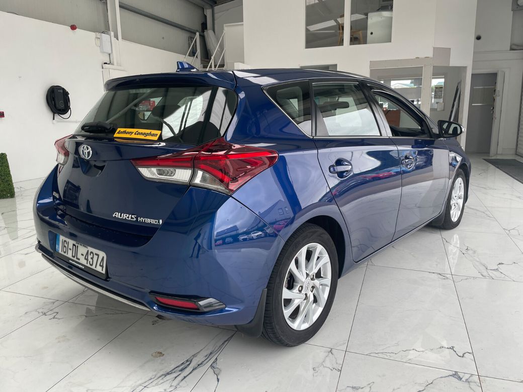 2016 Toyota Auris