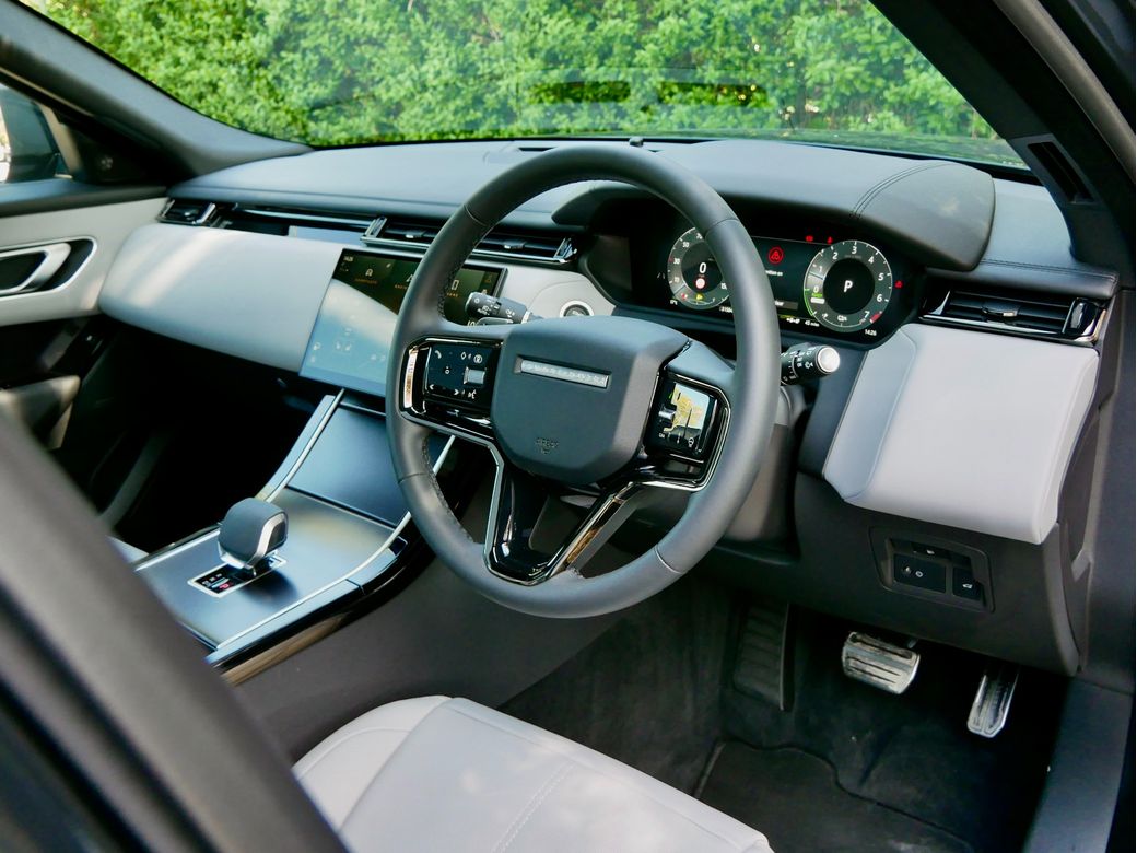 2025 Land Rover Range Rover Velar