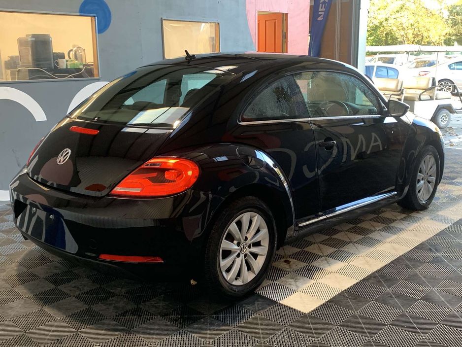 2013 Volkswagen Beetle