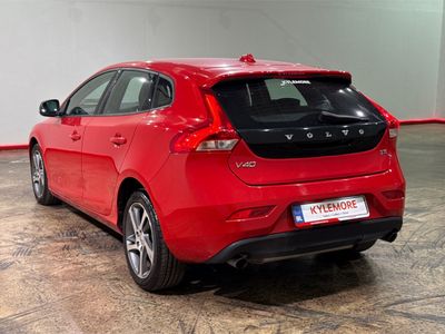 2019 Volvo V40