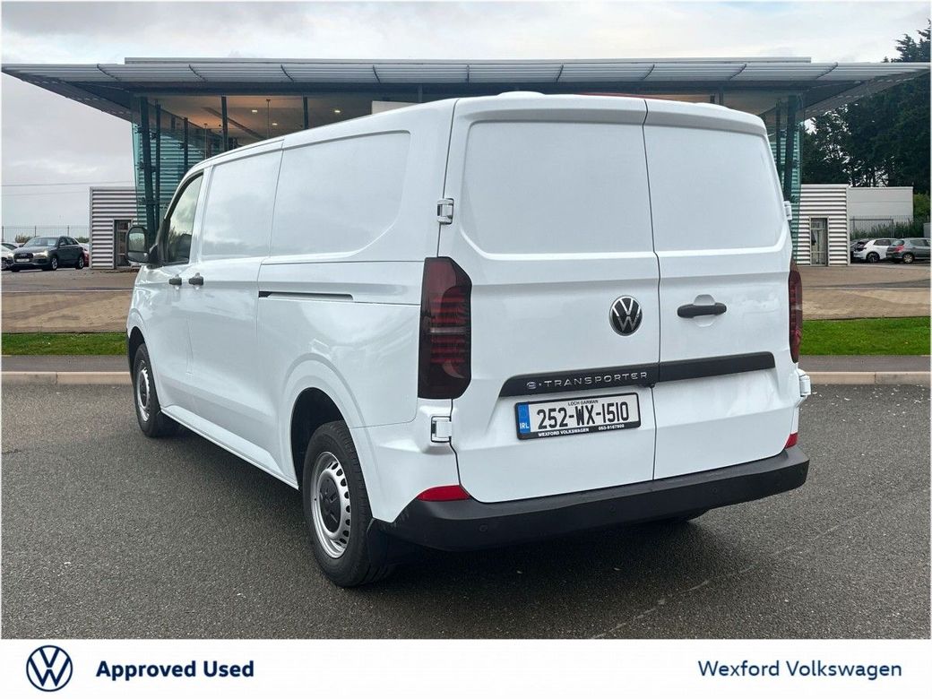 2025 Volkswagen Transporter