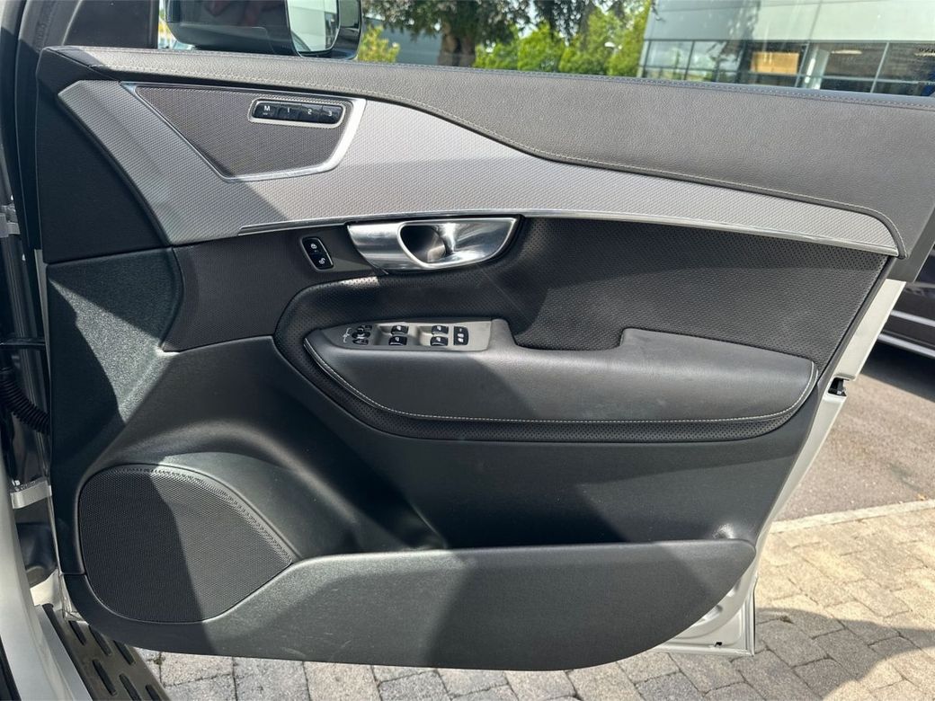 2020 Volvo XC90