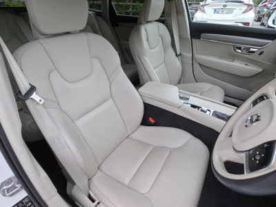 2020 Volvo V90