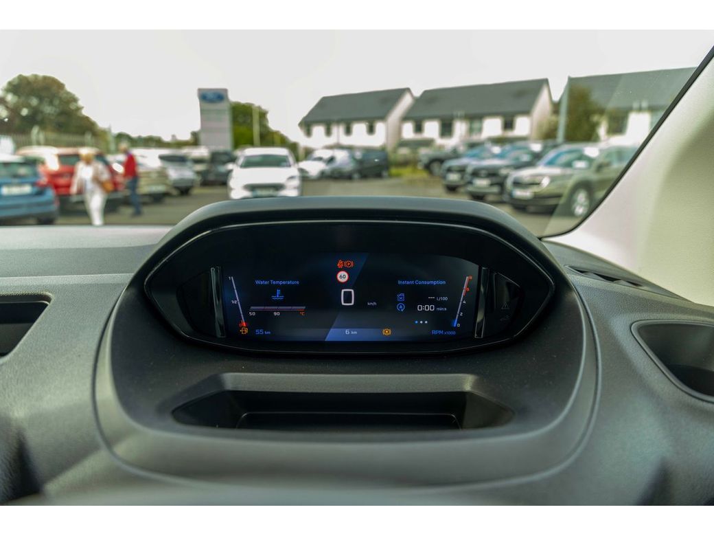 2025 Peugeot Partner