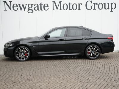 2022 BMW 530