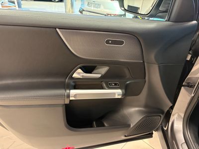 2022 Mercedes-Benz GLB Class