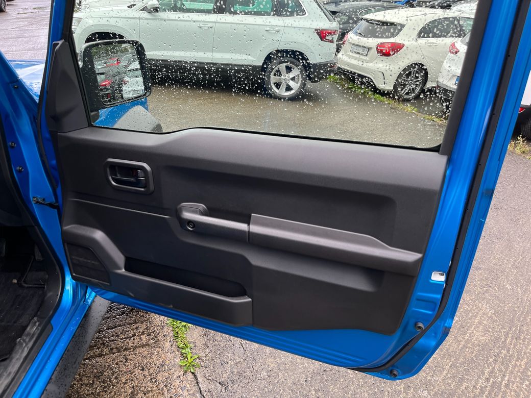 2023 Suzuki Jimny